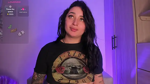 Snapshot of scarlett_Collinss chatting on 03/21/26, 08:19 scarlett Collinss online show from 03/21/26, 08:19