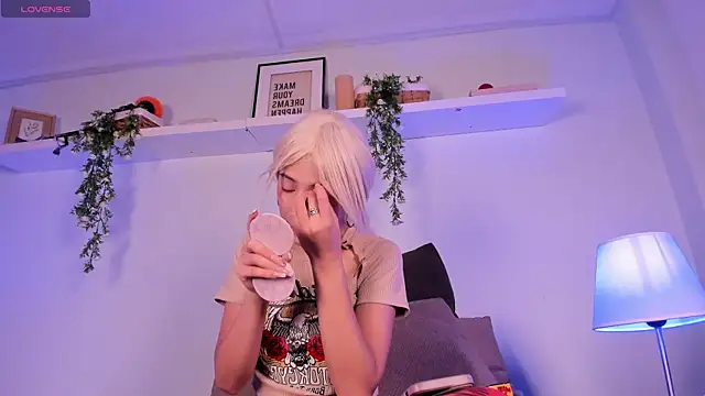 Vampgyal online show from 12/18/25, 12:06