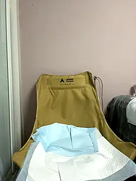 xiaoxiao101 online show from 12/18/25, 02:45