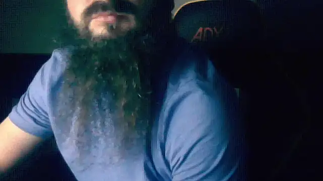 Snapshot of LondonMan1988 chatting on 09/28/25, 06:46 LondonMan1988 online show from 09/28/25, 06:46