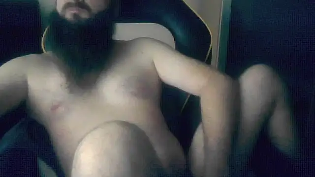 Snapshot of LondonMan1988 chatting on 10/22/25, 07:08 LondonMan1988 online show from 10/22/25, 07:08