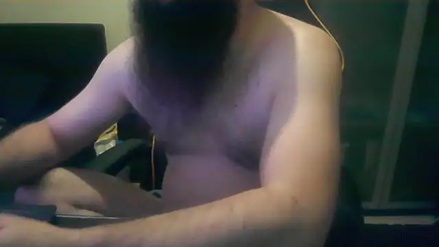 Snapshot of LondonMan1988 chatting on 11/12/25, 04:46 LondonMan1988 online show from 11/12/25, 04:46