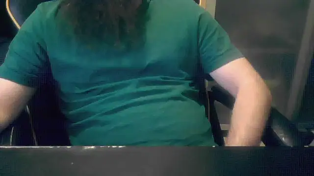 Snapshot of LondonMan1988 chatting on 11/14/25, 05:44 LondonMan1988 online show from 11/14/25, 05:44