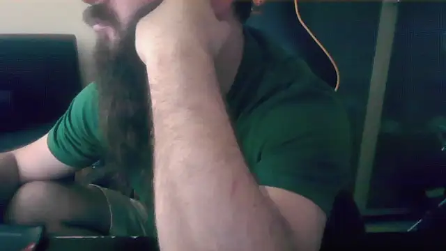 Snapshot of LondonMan1988 chatting on 11/28/25, 10:29 LondonMan1988 online show from 11/28/25, 10:29