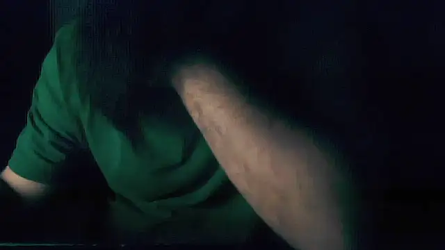 Snapshot of LondonMan1988 chatting on 12/01/25, 03:50 LondonMan1988 online show from 12/01/25, 03:50