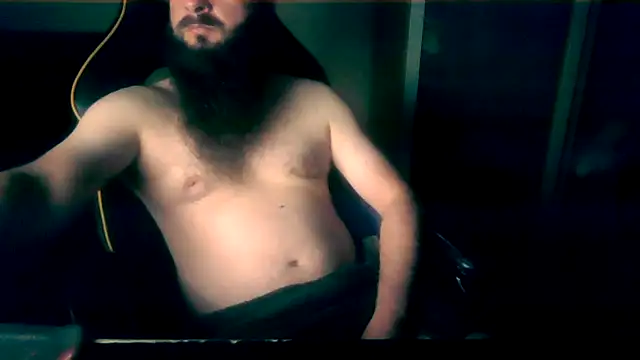 Snapshot of LondonMan1988 chatting on 04/20/26, 07:15 LondonMan1988 online show from 04/20/26, 07:15