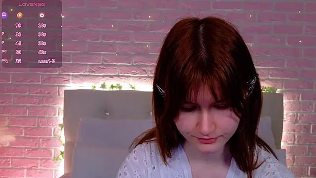 Aria Vox online show from 09/17/25, 04:58