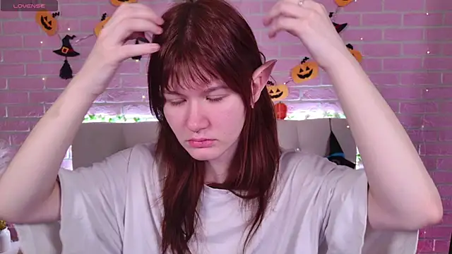 Aria Vox online show from 10/25/25, 03:47