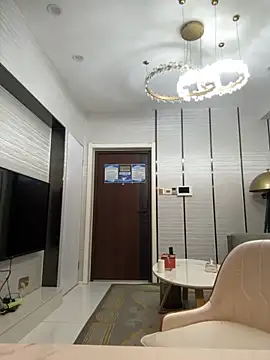 anna yngs online show from 11/25/25, 10:48