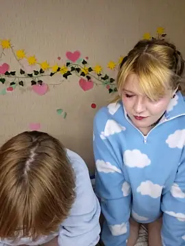 Snapshot of xrixsyx_and_ricky chatting on 03/21/26, 06:00 xrixsyx and ricky online show from 03/21/26, 06:00