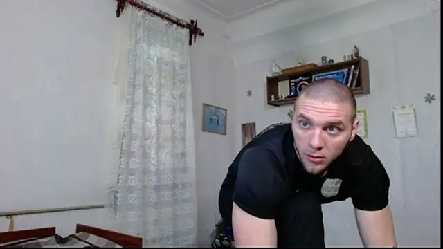 Snapshot of Jordan1Dior chatting on 04/17/26, 07:44 Jordan1Dior online show from 04/17/26, 07:44