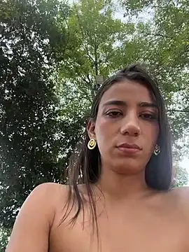 -juicy  online show from 11/23/25, 09:36