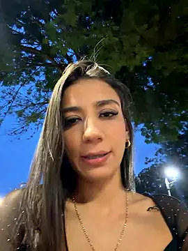 Snapshot of -juicy_ chatting on 03/30/26, 11:17 -juicy online show from 03/30/26, 11:17