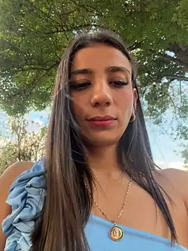 Snapshot of -juicy_ chatting on 05/07/26, 10:37 -juicy online show from 05/07/26, 10:37