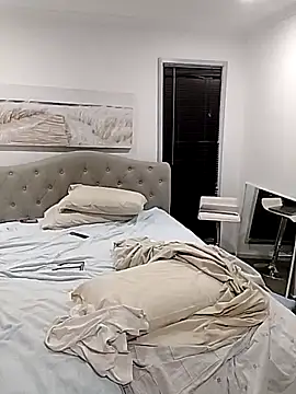 iamthepublickmasterbater online show from 10/14/25, 12:17