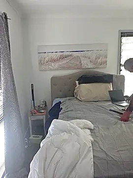 Snapshot of iamthepublickmasterbater chatting on 04/19/26, 12:00 iamthepublickmasterbater online show from 04/19/26, 12:00