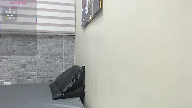 VioletLux online show from 11/26/25, 07:37