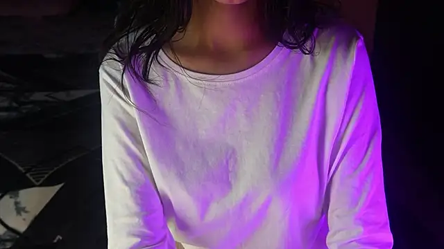 NidhiChandra online show from 11/06/25, 01:45