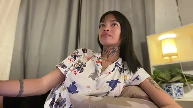 Snapshot of Sugarcandyyy chatting on 04/12/26, 04:23 Sugarcandyyy online show from 04/12/26, 04:23