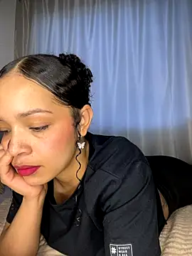 Yasmin777  online show from 10/24/25, 10:28