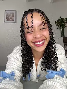 Yasmin777  online show from 05/25/26, 05:30