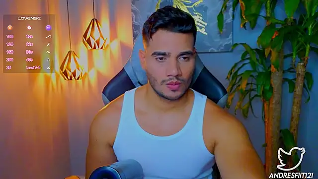 AndresR3 online show from 10/07/25, 01:03