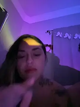 Snapshot of SexyPartners2023 chatting on 10/15/25, 01:28 SexyPartners2023 online show from 10/15/25, 01:28