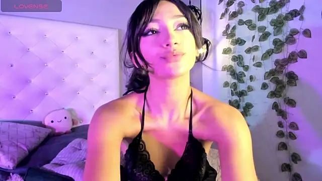 Nicollee Heart online show from 03/27/26, 01:11