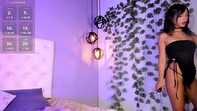 Nicollee Heart online show from 05/31/26, 02:13