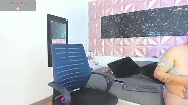 Scarlet fx online show from 11/21/25, 04:16