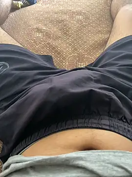 Snapshot of Anassal123 chatting on 11/06/25, 01:01 Anassal123 online show from 11/06/25, 01:01