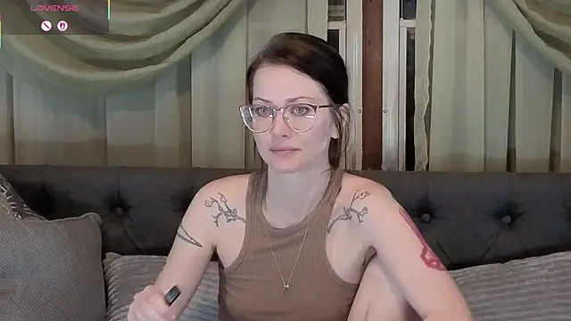 kohlbird online show from 11/23/25, 12:43