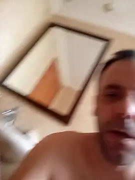 Snapshot of manchego85 chatting on 04/09/26, 03:39 manchego85 online show from 04/09/26, 03:39