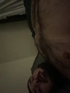 Snapshot of daddydrewskiez chatting on 12/14/25, 05:13 daddydrewskiez online show from 12/14/25, 05:13