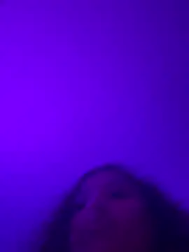 Snapshot of 1n0nlythroat chatting on 10/30/25, 03:02 1n0nlythroat online show from 10/30/25, 03:02