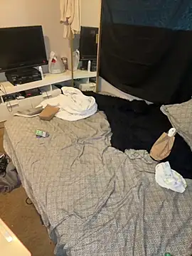 Snapshot of 1n0nlythroat chatting on 11/05/25, 12:54 1n0nlythroat online show from 11/05/25, 12:54