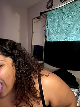 Snapshot of 1n0nlythroat chatting on 11/29/25, 09:18 1n0nlythroat online show from 11/29/25, 09:18