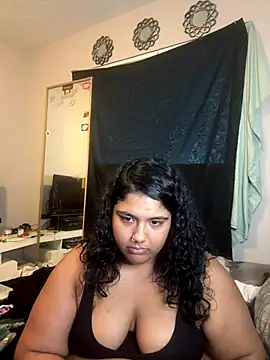 Snapshot of 1n0nlythroat chatting on 12/01/25, 12:04 1n0nlythroat online show from 12/01/25, 12:04