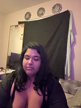 Snapshot of 1n0nlythroat chatting on 12/04/25, 01:48 1n0nlythroat online show from 12/04/25, 01:48