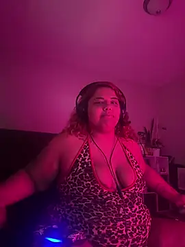 1n0nlythroat online show from 04/28/26, 07:52