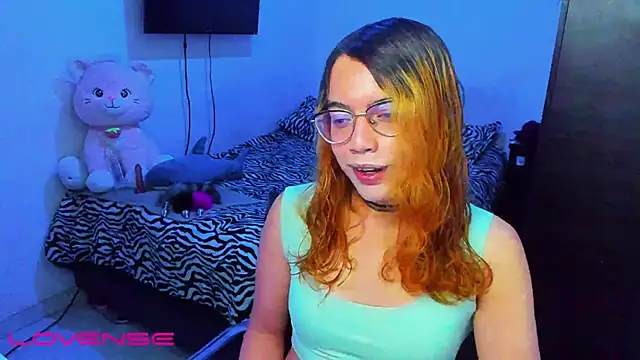 Snapshot of lillykittyy chatting on 12/18/25, 10:05 lillykittyy online show from 12/18/25, 10:05