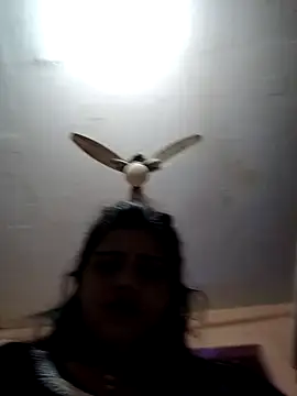 Snapshot of USER-MAYA chatting on 10/19/25, 03:18 USER-MAYA online show from 10/19/25, 03:18