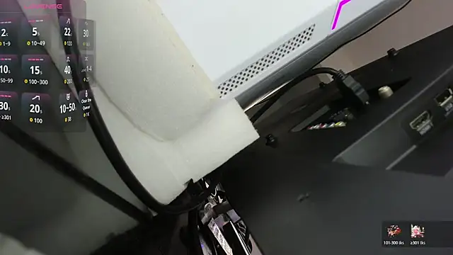 Snapshot of blue_wxw chatting on 12/04/25, 05:50 blue wxw online show from 12/04/25, 05:50