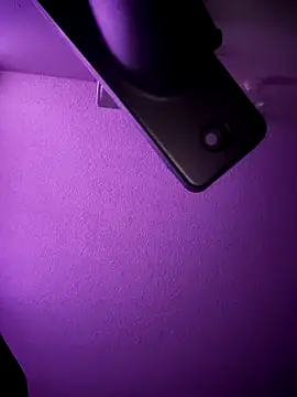 Snapshot of Blessdsoulja44 chatting on 10/12/25, 10:25 Blessdsoulja44 online show from 10/12/25, 10:25