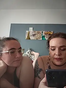 AndHerXO online show from 03/21/26, 02:53