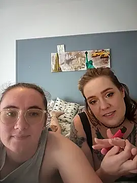 AndHerXO online show from 03/27/26, 12:27