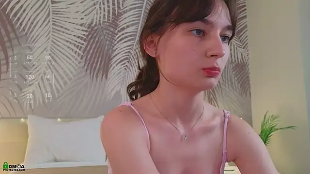 Snapshot of LolaPrise chatting on 11/22/25, 01:43 LolaPrise online show from 11/22/25, 01:43