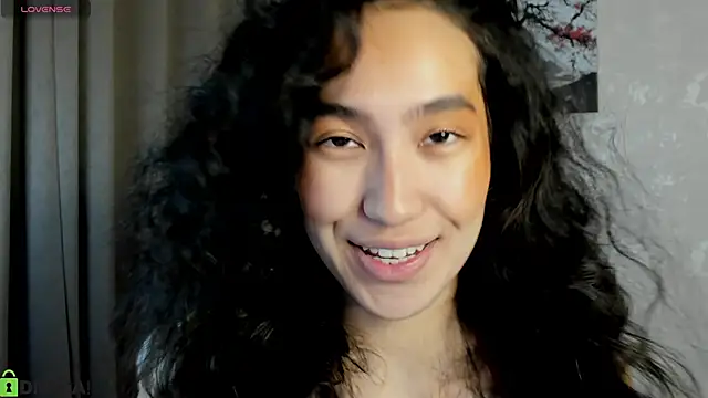 Snapshot of FlirtyAura chatting on 12/02/25, 03:45 FlirtyAura online show from 12/02/25, 03:45