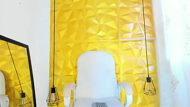 Annie Addyson online show from 09/10/25, 10:21