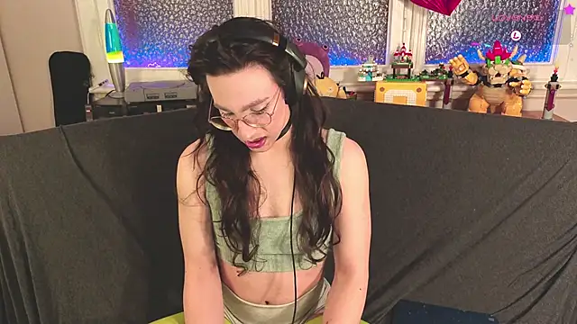Snapshot of Zesty_Peach chatting on 03/05/26, 01:34 Zesty Peach online show from 03/05/26, 01:34